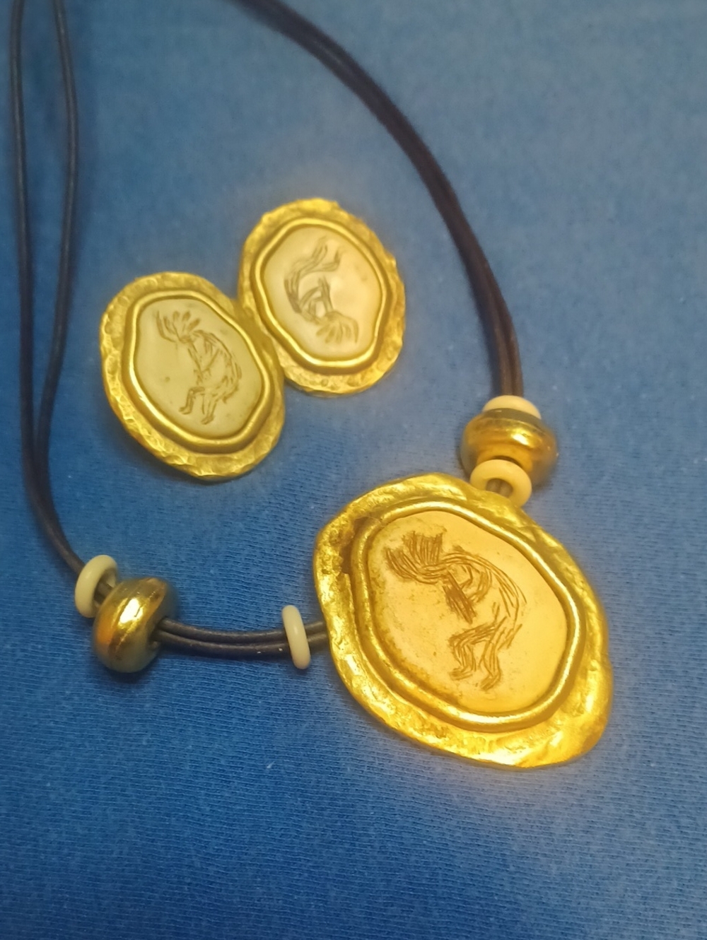 Chicos Necklacr Earring Set
